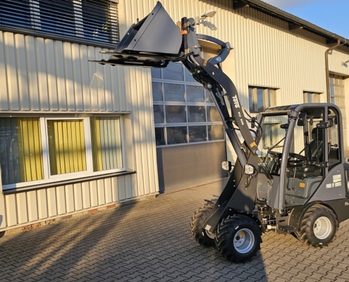 Toyo1 TOYO Hoflader 926